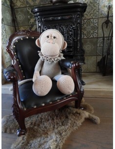 XXL funny monkey basic grandma| Het Lemsterwolhus heeft ze op voorraad!
