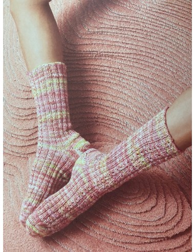 Punto 70 Footprints Lang Yarns