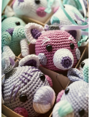 Een boek vol  vrolijke kerstballen om te haken of te breien|Lemster Wolhus heeft ze op voorraad