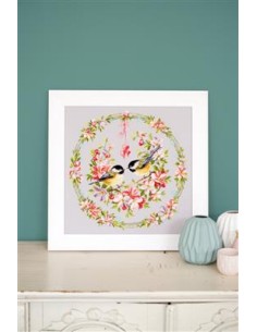 Mooi compleet borduurpakket van Mezen in een bloemenkrans (PN-0169582) 2