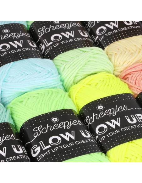 Laat je creaties oplichten met Scheepjes Glow Up colour pack!