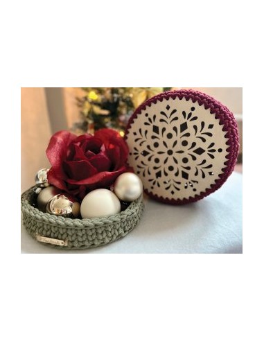 Houten Mandala 17 cm Ø – 44 openingen van 7 mm