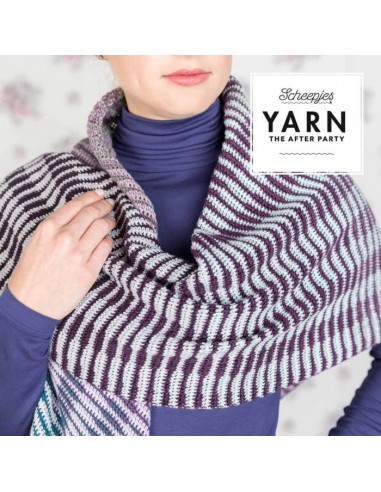 Scheepjes Yarn after party crochet between the lines shawl