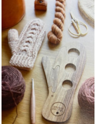 Wanten en mutsen haken a la Sascha|het Lemster Wolhus heeft hem op voorraad!